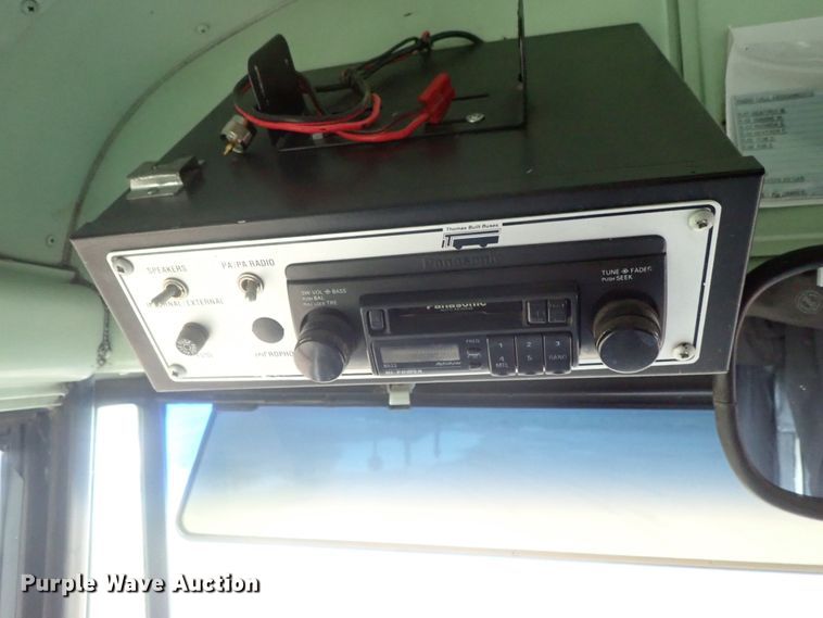 image for item DG3204 1995 Thomas Built  school bus