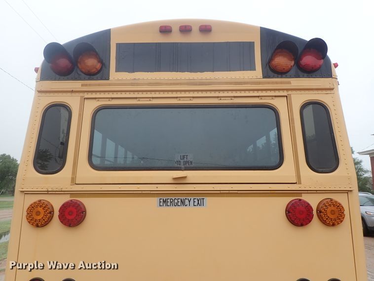image for item DG3204 1995 Thomas Built  school bus