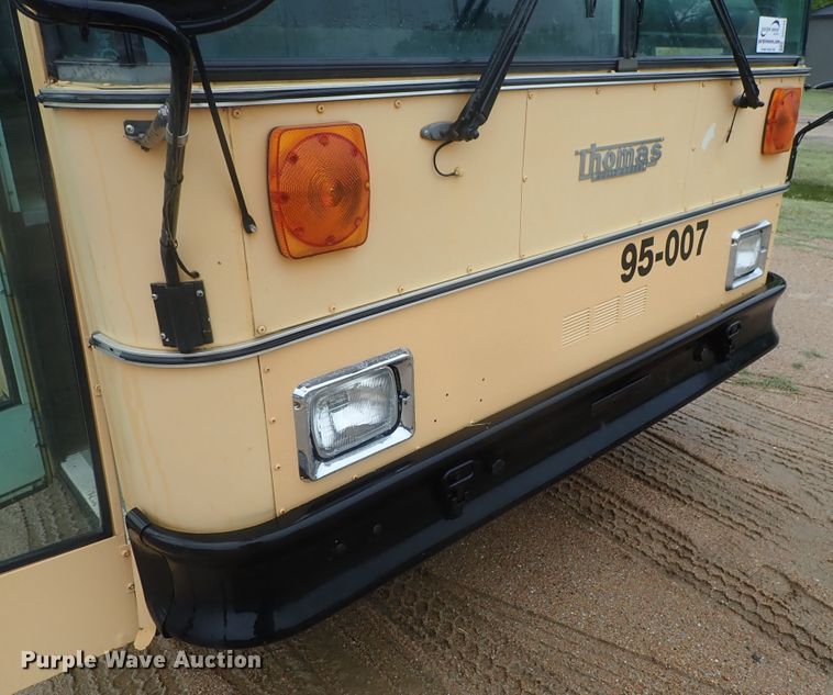 image for item DG3204 1995 Thomas Built  school bus