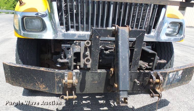 image for item DG5669 2005 International 7400  Crew Cab dump truck