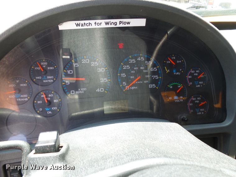 image for item DG5669 2005 International 7400  Crew Cab dump truck