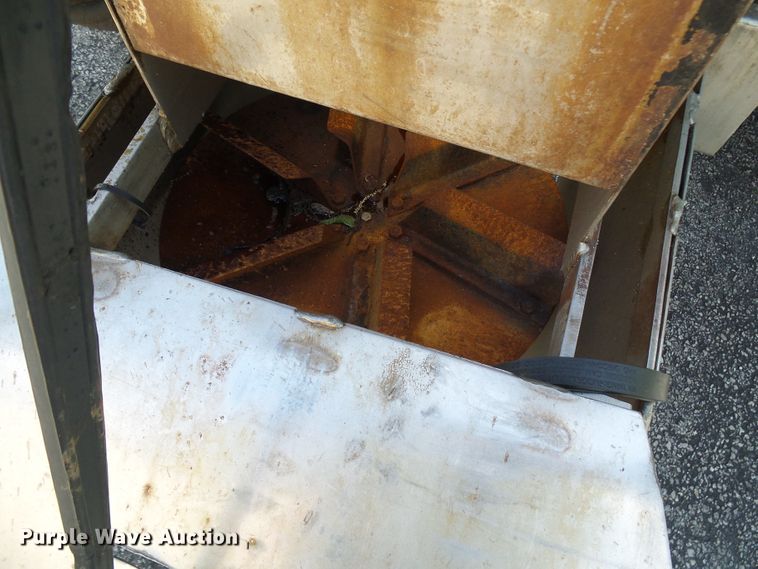 image for item DG5670 2006 International 7400  Crew Cab dump truck