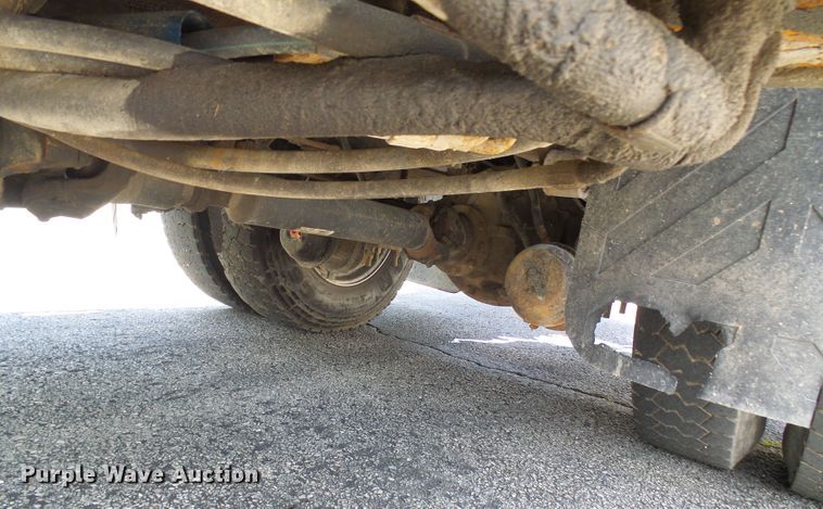 image for item DG5670 2006 International 7400  Crew Cab dump truck