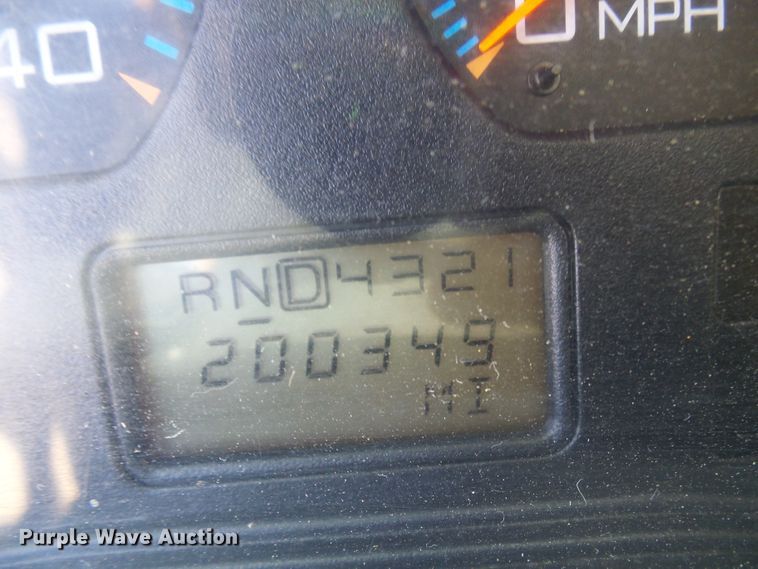 image for item DG5671 2005 International 7400  Crew Cab dump truck