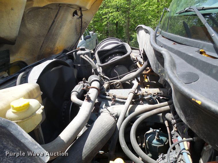 image for item DG5671 2005 International 7400  Crew Cab dump truck