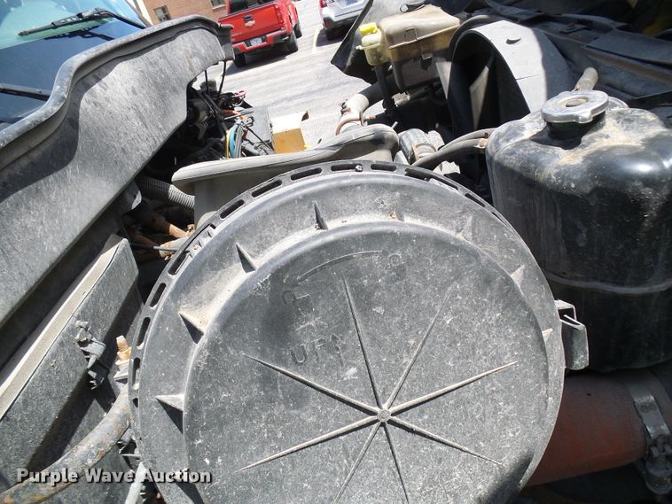 image for item DG5671 2005 International 7400  Crew Cab dump truck