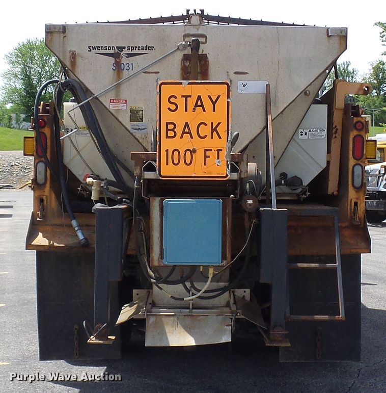 image for item DG5672 2005 International 7400  Crew Cab dump truck