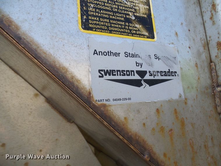 image for item DG5672 2005 International 7400  Crew Cab dump truck