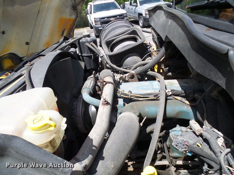 image for item DG5672 2005 International 7400  Crew Cab dump truck