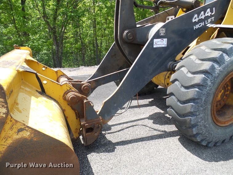 image for item DG5673 2006 John Deere 444J High Lift  wheel loader