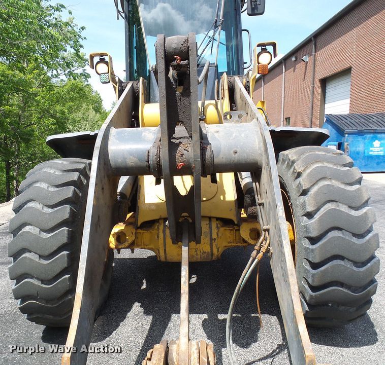 image for item DG5673 2006 John Deere 444J High Lift  wheel loader