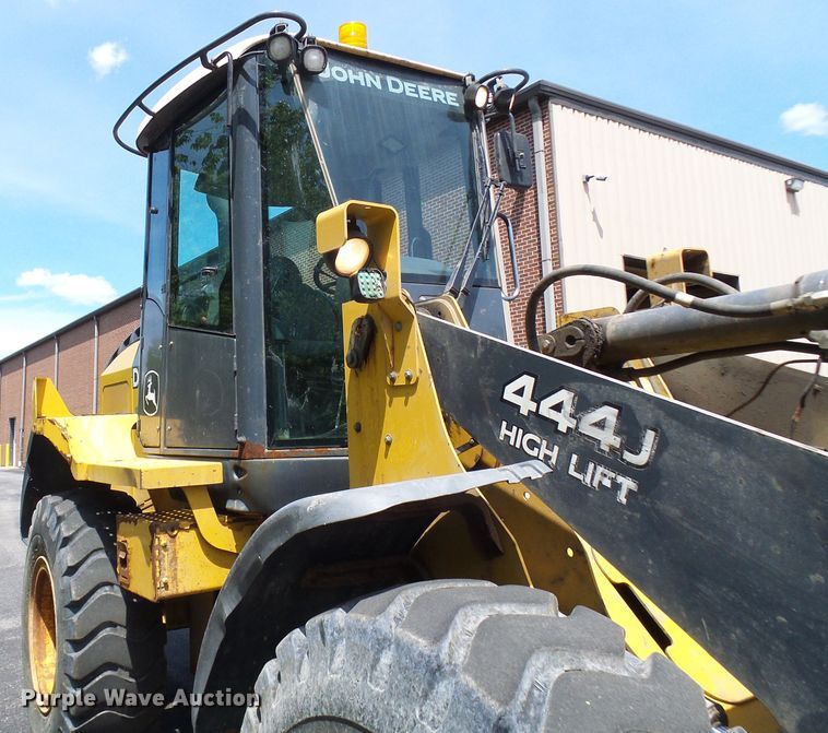 image for item DG5673 2006 John Deere 444J High Lift  wheel loader