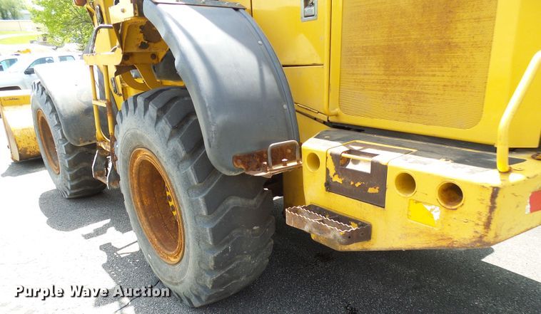 image for item DG5673 2006 John Deere 444J High Lift  wheel loader