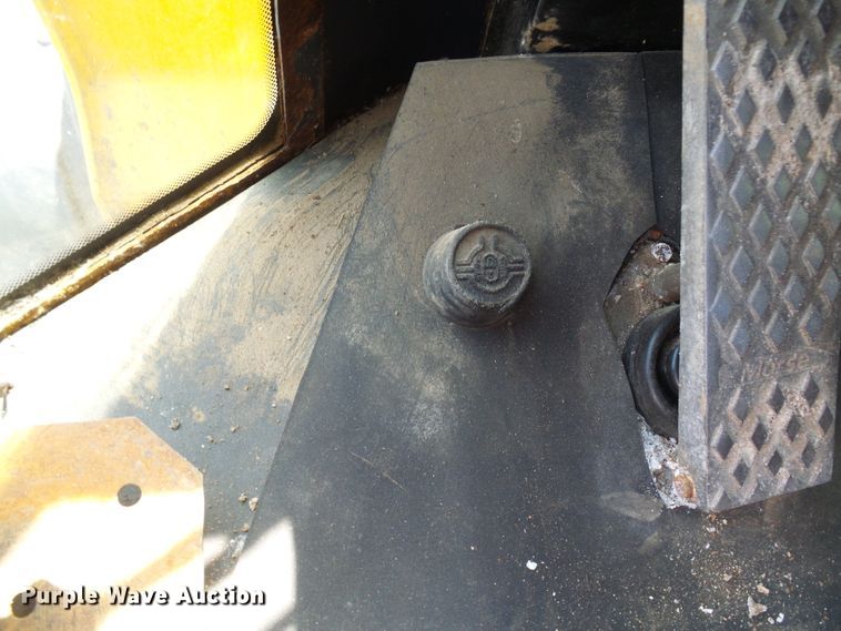 image for item DG5673 2006 John Deere 444J High Lift  wheel loader