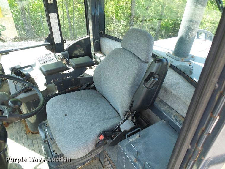 image for item DG5674 2007 John Deere 444J High Lift  wheel loader