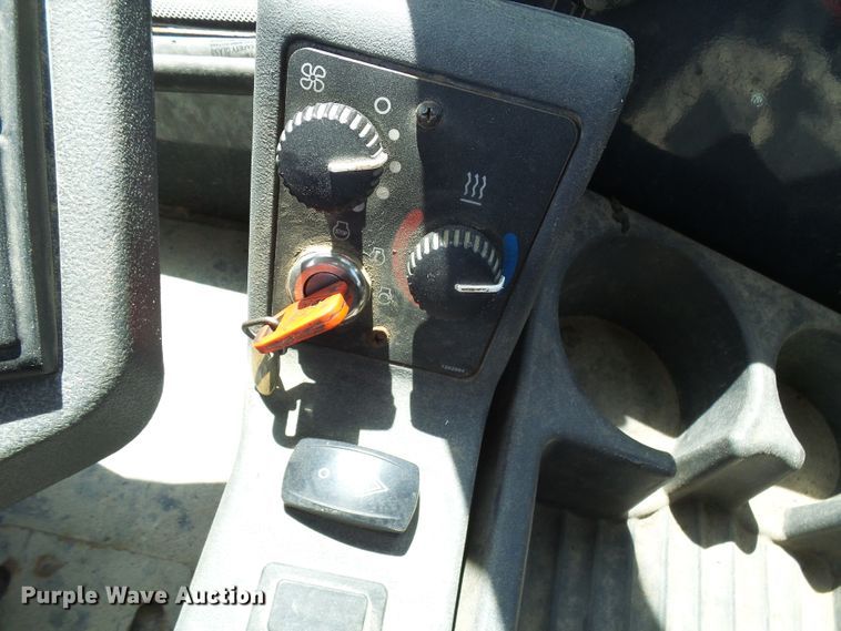 image for item DG5674 2007 John Deere 444J High Lift  wheel loader