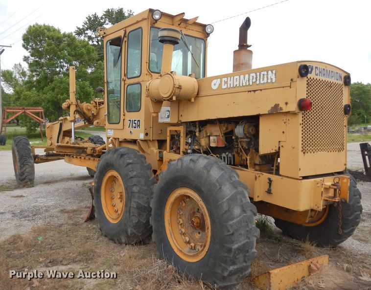image for item DG6489 Champion 715A  rigid frame motor grader