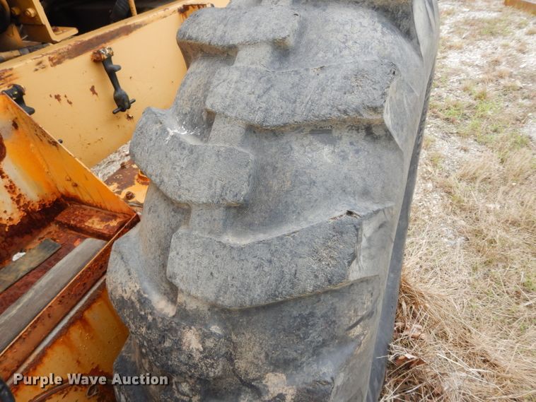 image for item DG6489 Champion 715A  rigid frame motor grader