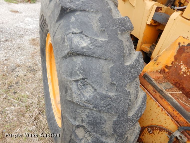 image for item DG6489 Champion 715A  rigid frame motor grader