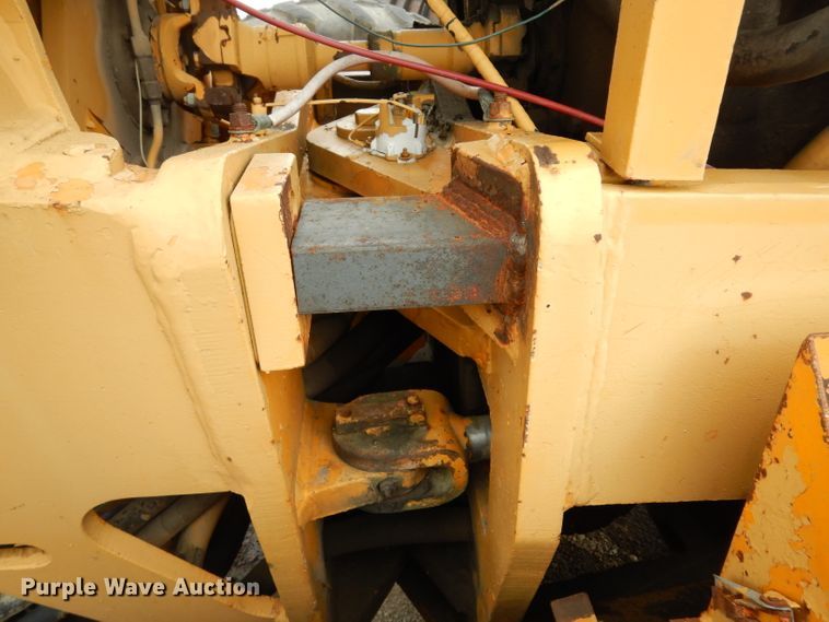 image for item DG6489 Champion 715A  rigid frame motor grader