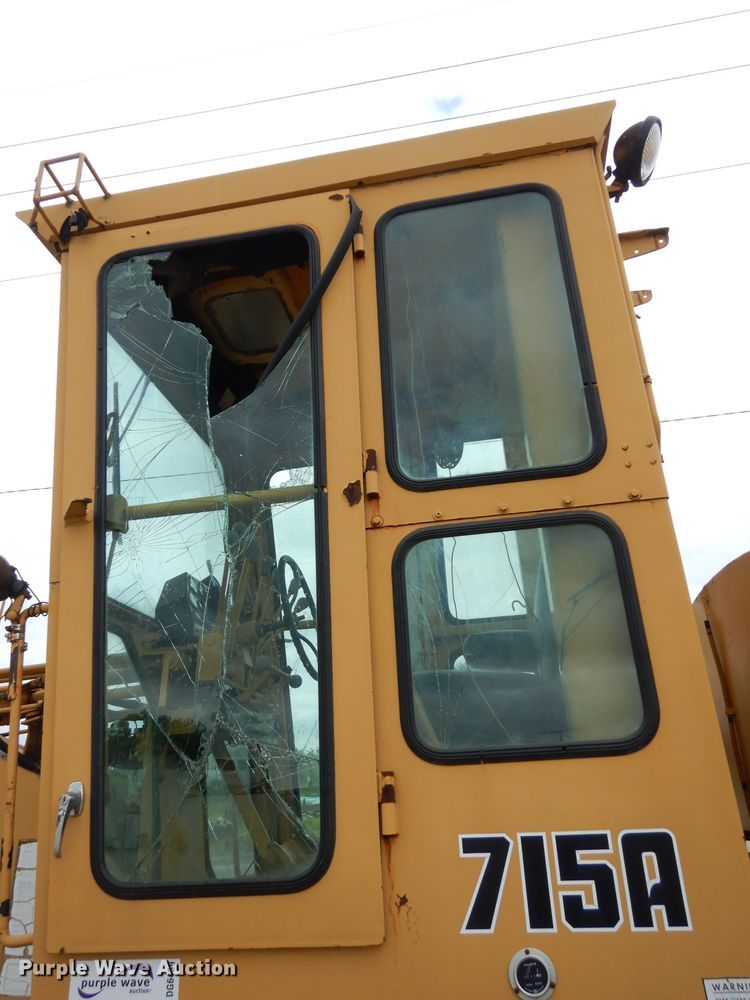 image for item DG6489 Champion 715A  rigid frame motor grader