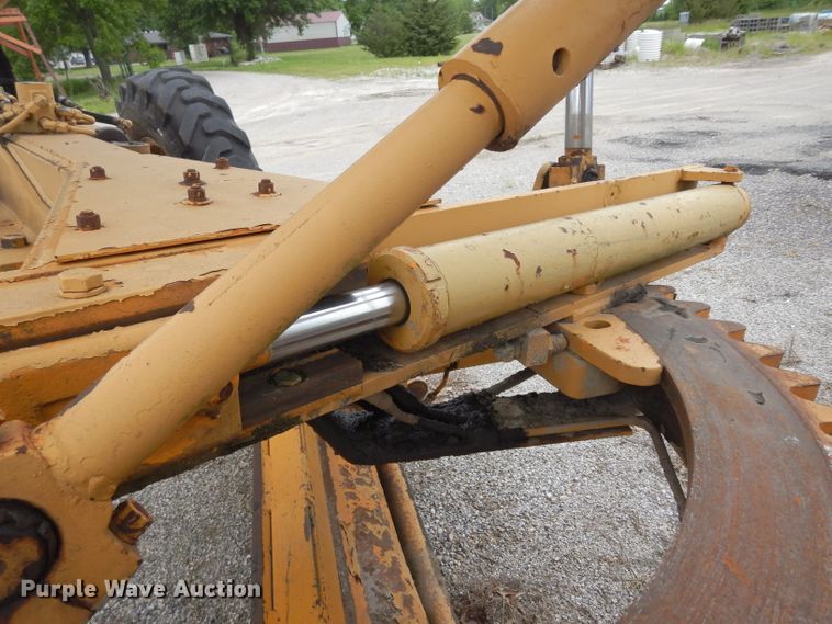 image for item DG6489 Champion 715A  rigid frame motor grader