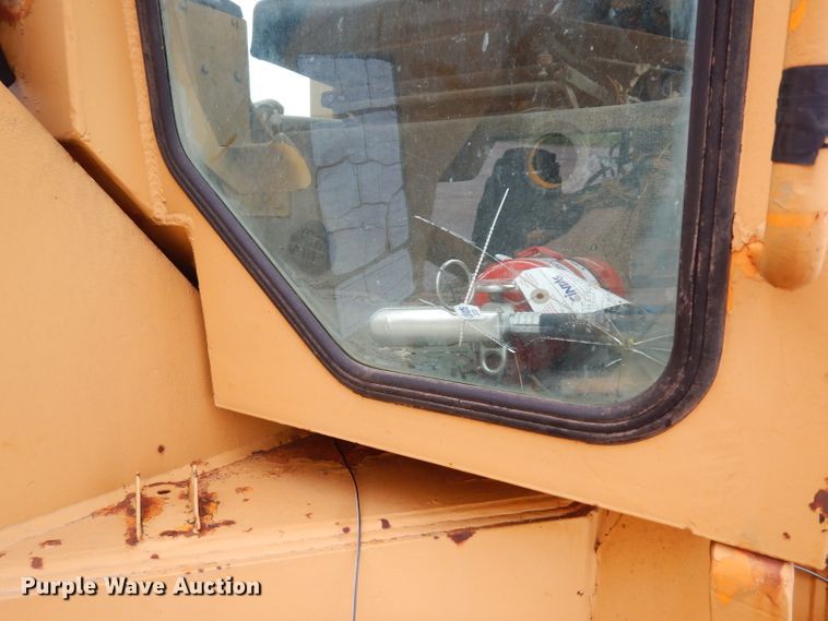 image for item DG6489 Champion 715A  rigid frame motor grader