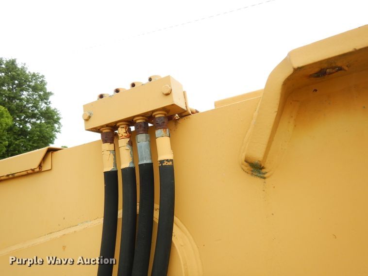 image for item DG6489 Champion 715A  rigid frame motor grader