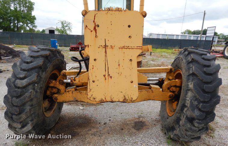 image for item DG6489 Champion 715A  rigid frame motor grader