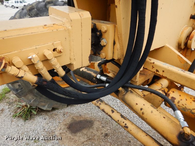 image for item DG6489 Champion 715A  rigid frame motor grader