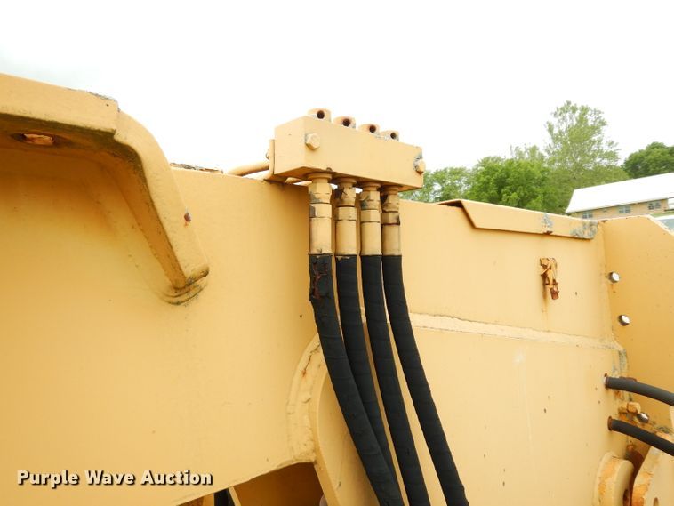 image for item DG6489 Champion 715A  rigid frame motor grader