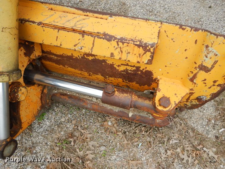 image for item DG6489 Champion 715A  rigid frame motor grader