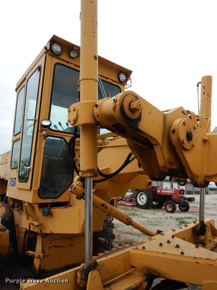 image for item DG6489 Champion 715A  rigid frame motor grader