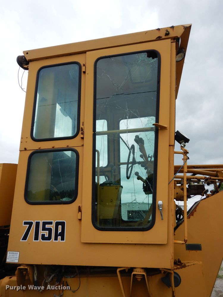 image for item DG6489 Champion 715A  rigid frame motor grader