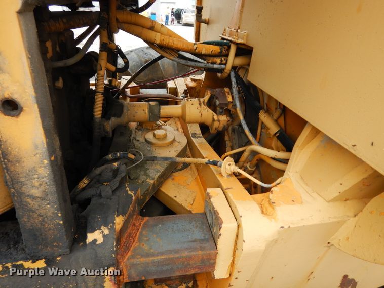 image for item DG6489 Champion 715A  rigid frame motor grader