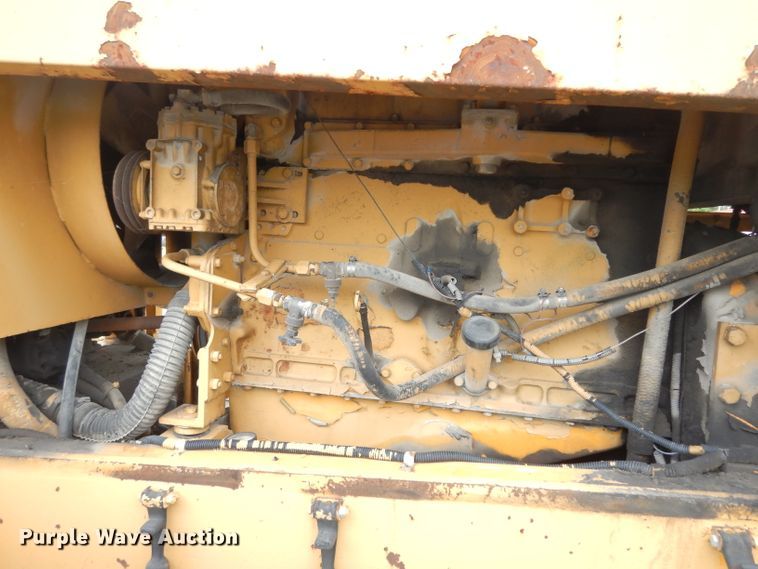 image for item DG6489 Champion 715A  rigid frame motor grader