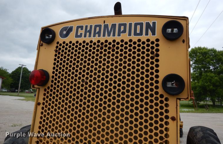 image for item DG6489 Champion 715A  rigid frame motor grader