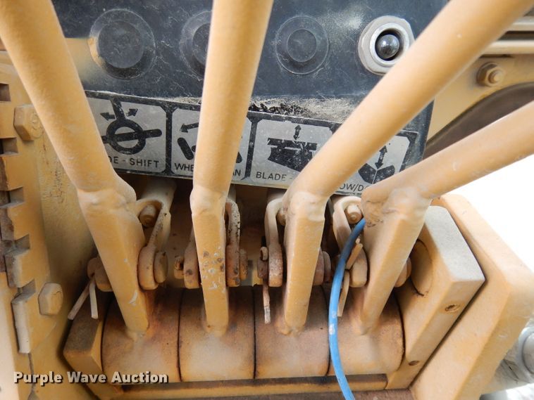 image for item DG6489 Champion 715A  rigid frame motor grader