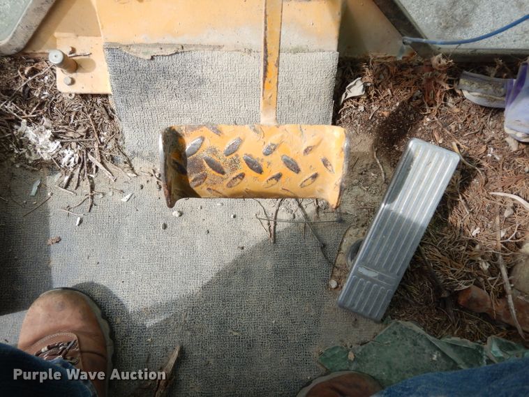 image for item DG6489 Champion 715A  rigid frame motor grader