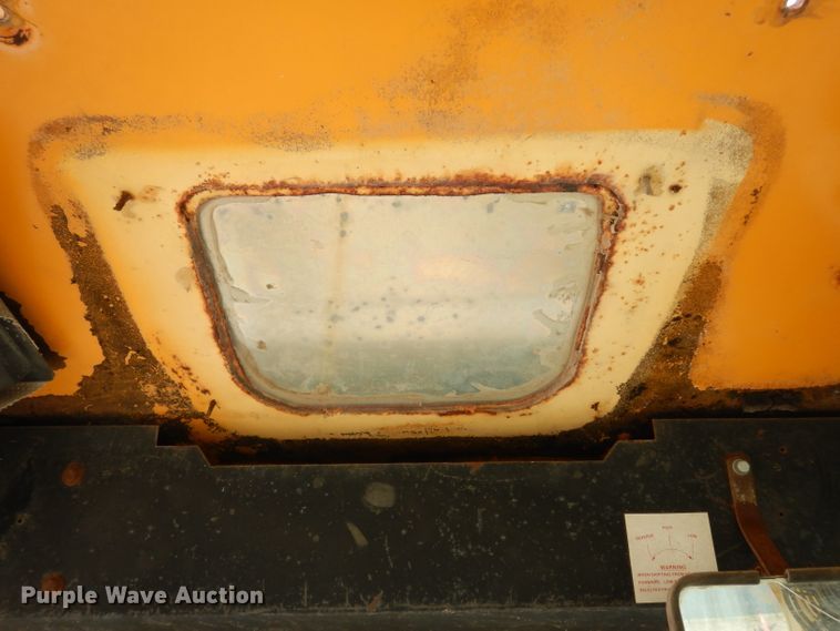 image for item DG6489 Champion 715A  rigid frame motor grader