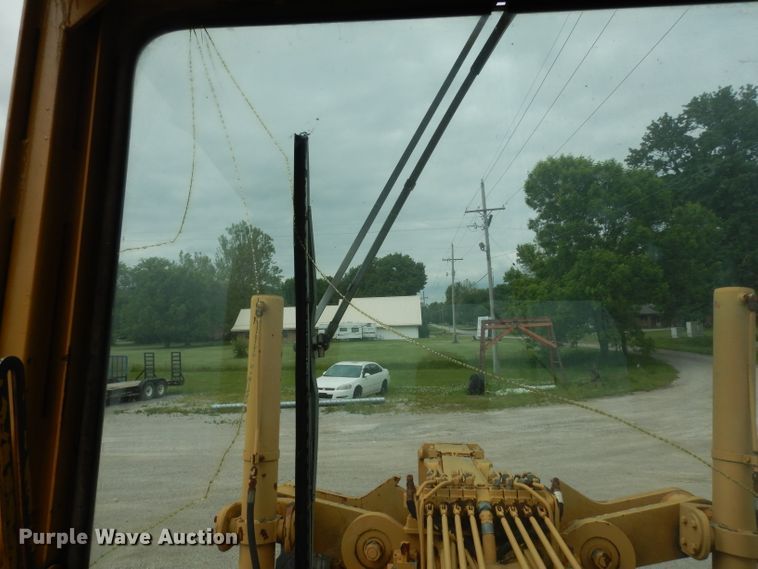 image for item DG6489 Champion 715A  rigid frame motor grader