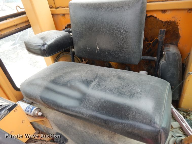 image for item DG6489 Champion 715A  rigid frame motor grader