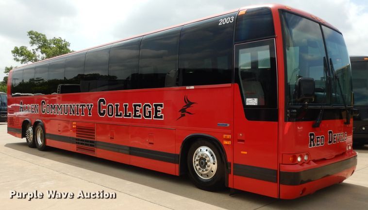 image for item DG6788 2003 Prevost LeMirage XL II  coach bus