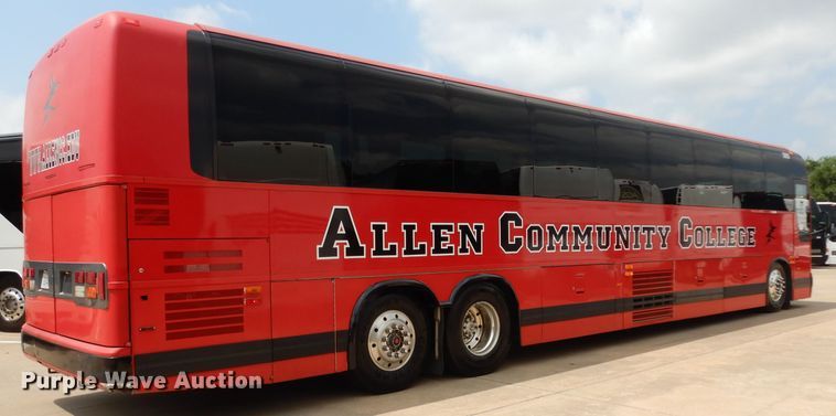 image for item DG6788 2003 Prevost LeMirage XL II  coach bus