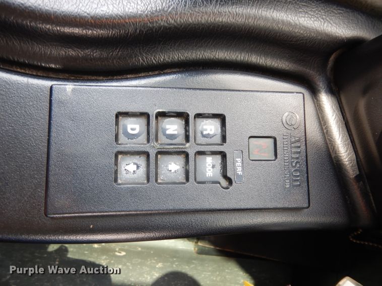 image for item DG6788 2003 Prevost LeMirage XL II  coach bus