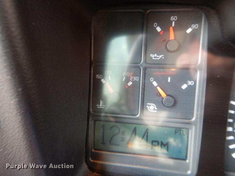 image for item DG6788 2003 Prevost LeMirage XL II  coach bus