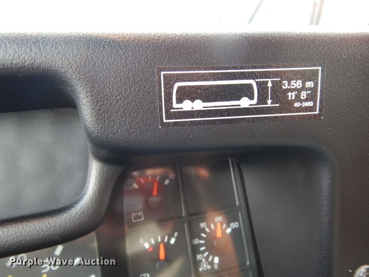 image for item DG6788 2003 Prevost LeMirage XL II  coach bus