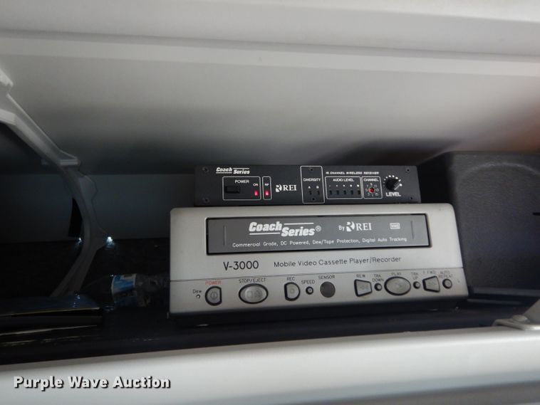 image for item DG6788 2003 Prevost LeMirage XL II  coach bus