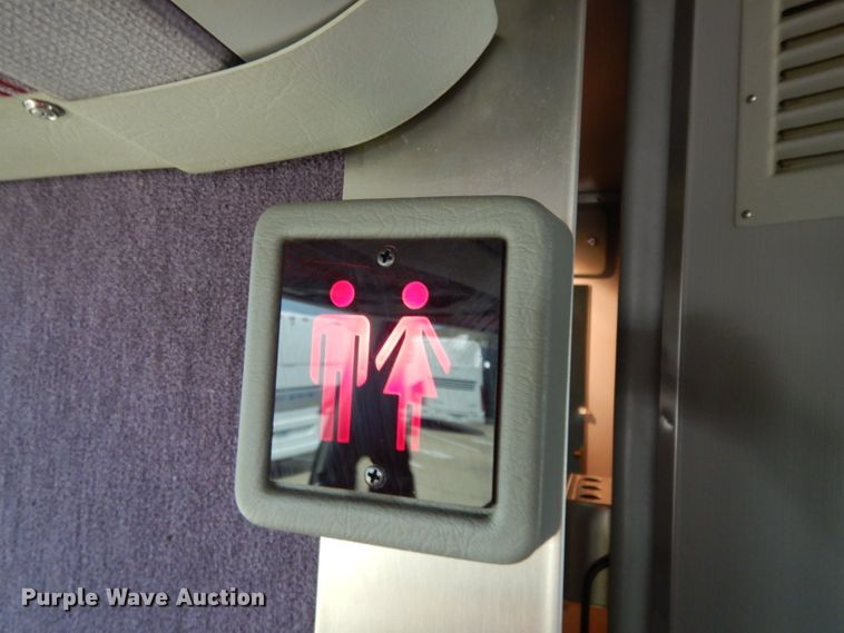 image for item DG6788 2003 Prevost LeMirage XL II  coach bus