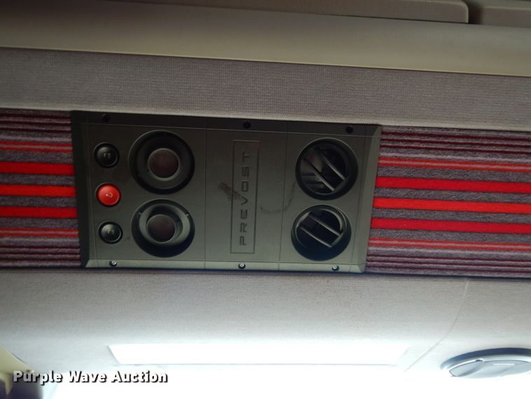 image for item DG6788 2003 Prevost LeMirage XL II  coach bus